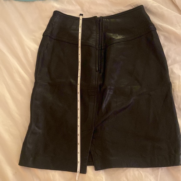 Black 100% soft leather skirt - Picture 5 of 8